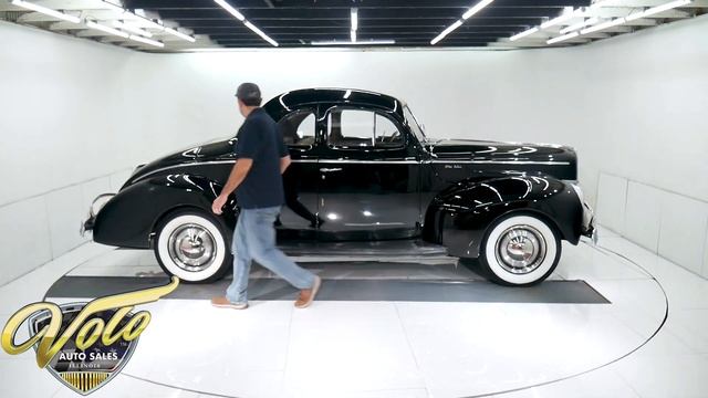 1940 Ford Deluxe for sale at Volo Auto Museum (V20047) смотреть онлайн
