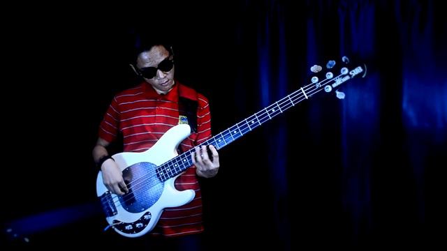 Ilham Laoki - Donna Lee Bass Cover смотреть онлайн