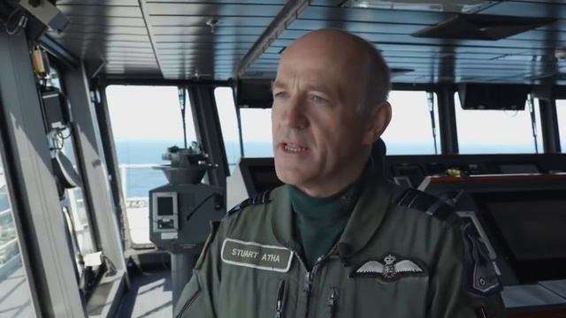 F-35 Lightning jets land on HMS Queen Elizabeth for the first time 28/09/2018 смотреть онлайн