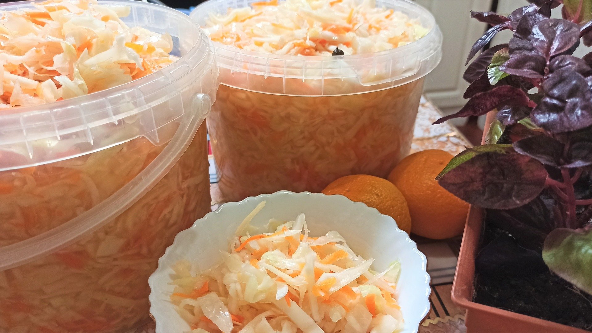 Все солят капусту по-своему, а я теперь только так! Вкусная и хрустящая капусту на всю зиму смотреть онлайн