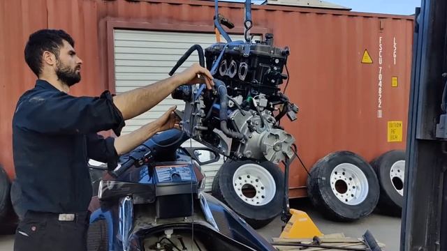 Rebuilding a Jet Ski part nr.1 Yamaha fx cruiser 2015 engine removal смотреть онлайн