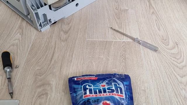 Моющее средство посудомоечной. Таблетки посудомоечной. Причины протечек в посудомоечной смотреть онлайн