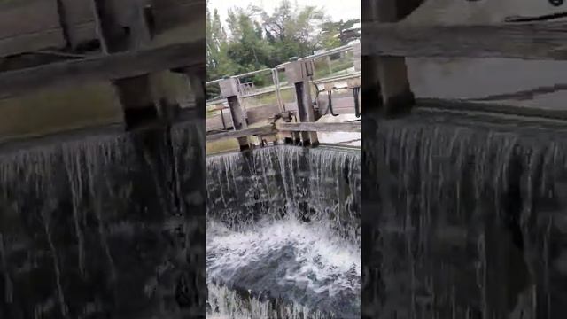 Френски канал с лодки - CANAL du midi lock смотреть онлайн