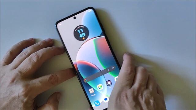 Motorola RAZR 40 (XT2323-1) Sage Green - Looks Benchmarks Settings
