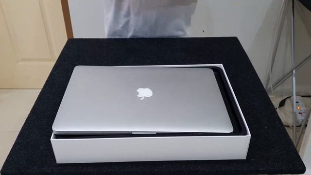 Macbook Pro 15 นิ้วในปี  2021