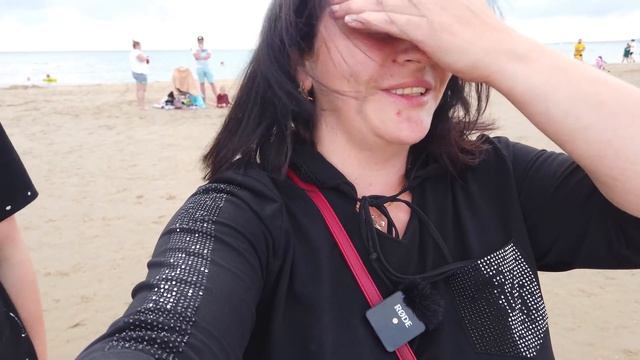 #Анапа Центральный пляж: Чья Супер яхта тут стоит? Анапка: Зачем дети купаются в грязи? смотреть онлайн