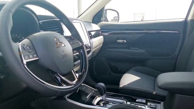 Mitsubishi Outlander 2021 г 2.0 CVT (146 л.с.) 4WD Intense+ смотреть онлайн