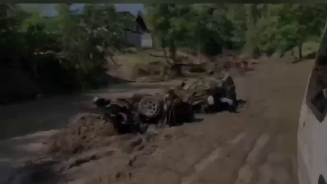 На Рахівщині щонайменше 10 автомобілів змила та понівечила вода смотреть онлайн