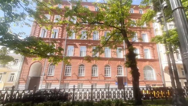 Прогулки по Москве. Никитский бульвар. Музей Востока. Театр М. Розовского. Дом полярников смотреть онлайн