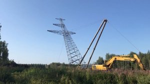 Подъём опоры ЛЭП ПС330-5тЛМ падающей стрелой