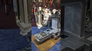 Работа швейной машины в замедленном виде