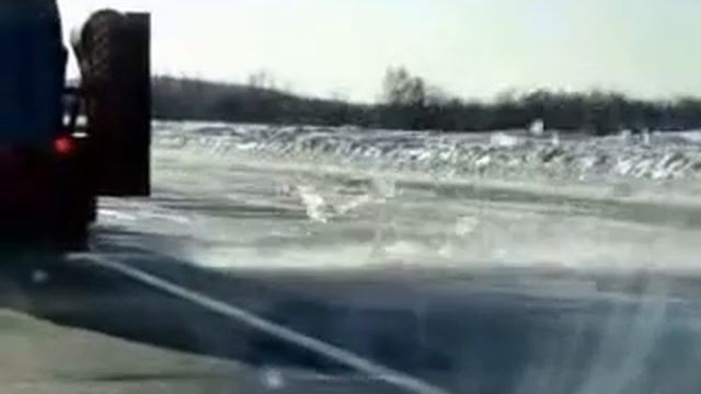 Аэродромная плужно-щеточная продувочная машина БС4000ПБА-2И смотреть онлайн