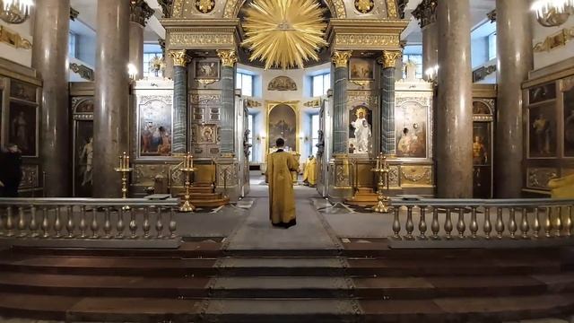 Божественная литургия в Неделю сыропустную смотреть онлайн