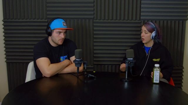 Podcast #77 - Thoughts On Fine Bros' React World смотреть онлайн