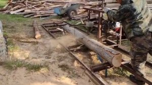 Самодельная шинная пилорама с китайским двигателем