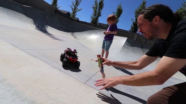 BARBiE Swimming Pool CAMPiNG!! Adley takes her Dream Camper on the Ultimate Backyard Camp Adventur смотреть онлайн
