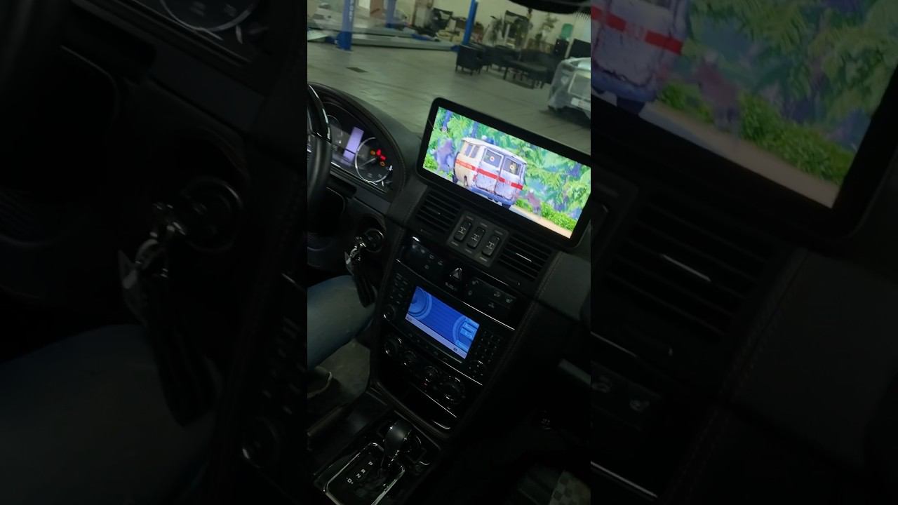 Большой, аж 12.3