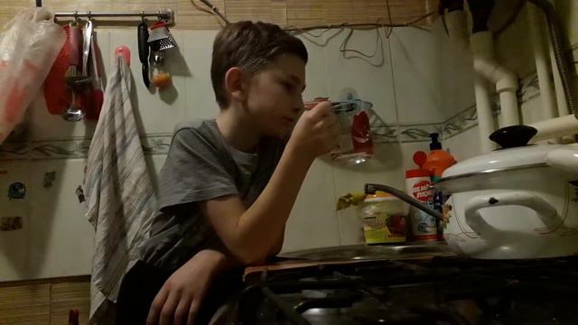 Челендж выпить 3 стакана воды смотреть онлайн