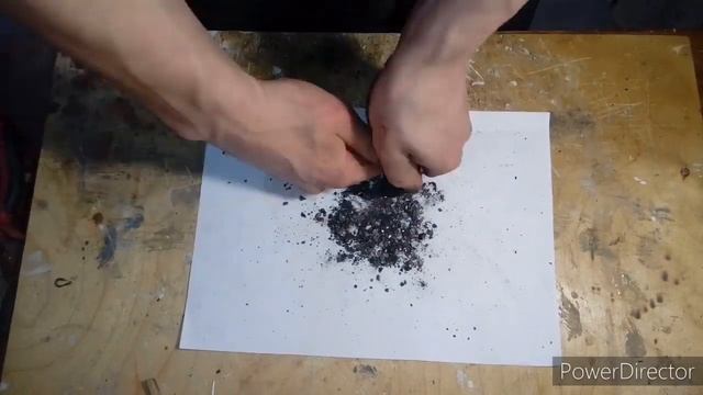 Как САМОМУ/сделать графитовый порошок ? смотреть онлайн