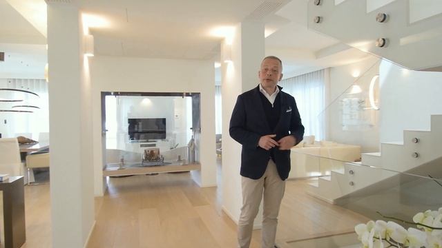 Как живут Итальянцы в Форте дей Марми? Обзор элитной виллы с бассейном смотреть онлайн