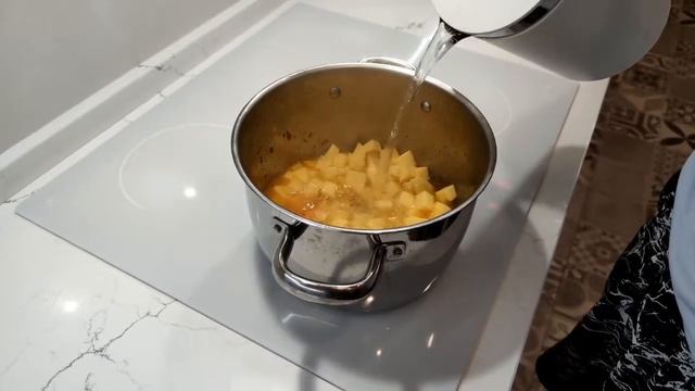 СЫРНЫЙ СУП С СОСИСКАМИ! Просто! Быстро! Вкусно! смотреть онлайн