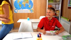 КТО УПАЛ В ОБМОРОК ? ЧТО СЛУЧИЛОСЬ НА УРОКЕ ?