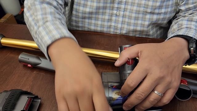 Aspirando toda la casa - Dyson V12 Detect Slim: unboxing en español смотреть онлайн