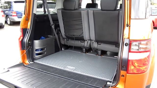 2006 Honda Element EX-P, orange - Stock# M1401651 - Interior, rear смотреть онлайн