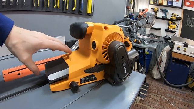 ПОДРАЛСЯ ОПЯТЬ!?? Снегоуборщик электрический Carver STE 2146. DEKO Шлифмашина ленточная. В деревне смотреть онлайн