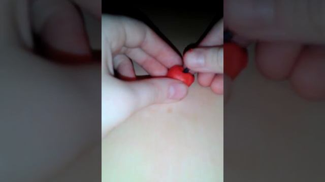 лепим Яблоко с червяком смотреть онлайн