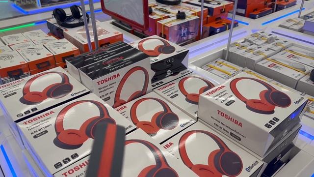 Electronics market in Dubai - ලංකාවෙ මිලට වඩා පට්ට අඩුවට Phone, Laptops ඕනි අය පෝළිමට එන්න смотреть онлайн