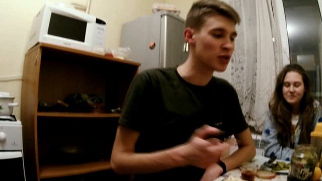 КАК ГОТОВЯТ СТУДЕНТЫ / РАДОВАЛСЯ ЯЗЫК смотреть онлайн