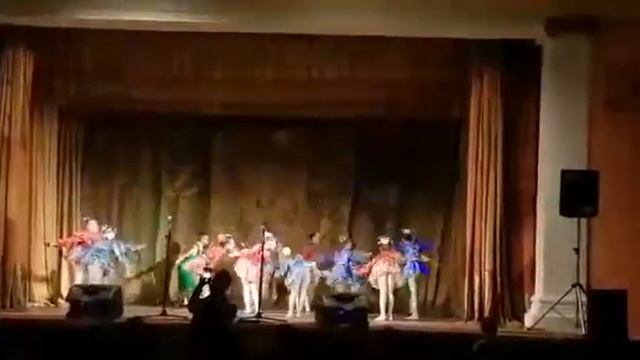 Веснушки. ансамбль "Самоцветы" г. Брянск смотреть онлайн