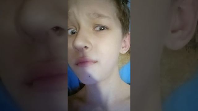 Я порезался ножом об ногу смотреть онлайн