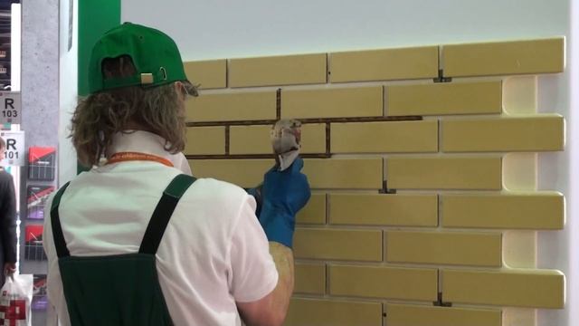 Как наносится затирка Основит в швы клинкерной облицовки фасада смотреть онлайн