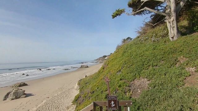 USA Walking Tours - Lechuza Beach in Malibu, California - смотреть онлайн