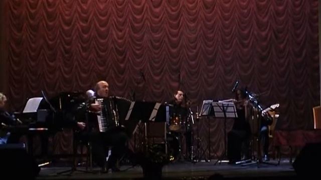 Milonga del Angel (A. Piazzolla), Saint-Petersburg Musette Ensemble смотреть онлайн
