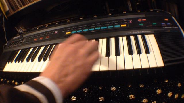 Casio - Casiotone CT-460 - Exploring The Presets - Midiverse - TV