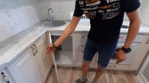 Угловая маленькая кухня на заказ