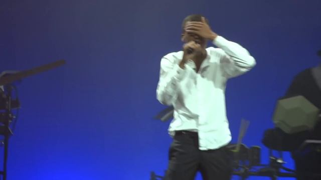 Stromae - Formidable - Eindhoven Effenaar 24-1-14 смотреть онлайн
