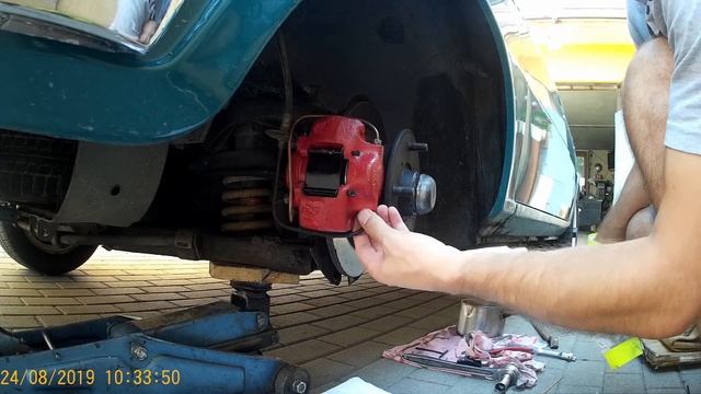 How to Bleed and test the Brake System \ Aerisirea si testarea franelor смотреть онлайн