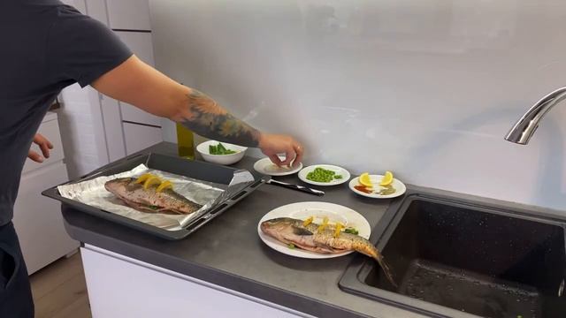 Карп в духовке Bosh за 40 минут смотреть онлайн