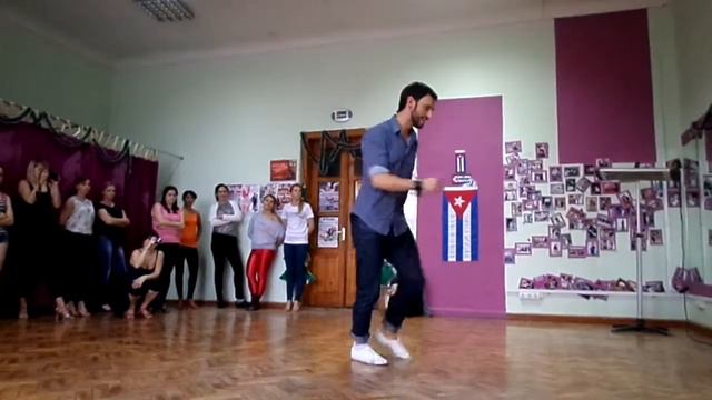Salsa. Мастер класс. Андрей Бессонов. Урок №1 (Под музыку) смотреть онлайн