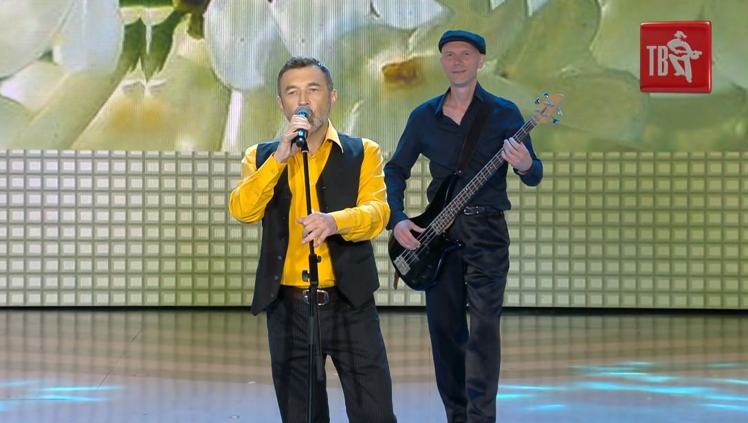 ансамбль ЛЯ МИНОР - РАСЦВЕЛА СИРЕНЬ