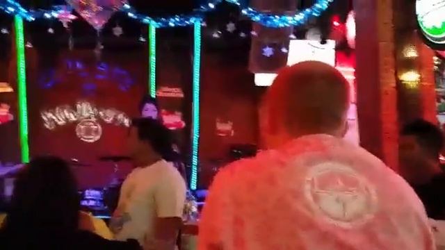 Рок бар в Паттае/The rock bar in Pattaya смотреть онлайн