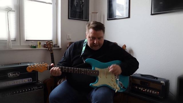 Fender Stratocaster American Professional 2 смотреть онлайн