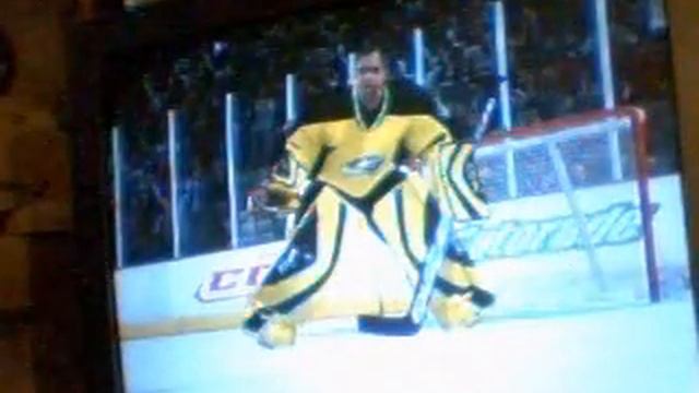 super CRAZY Women Goalie (nhl 09) смотреть онлайн