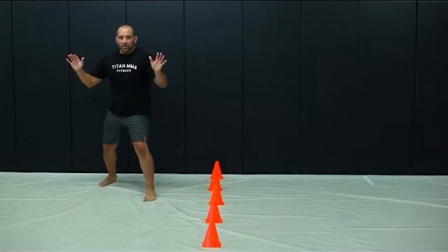 Best Footwork Drill For Beginners - MMA, Muay Thai, Boxing & Kickboxing