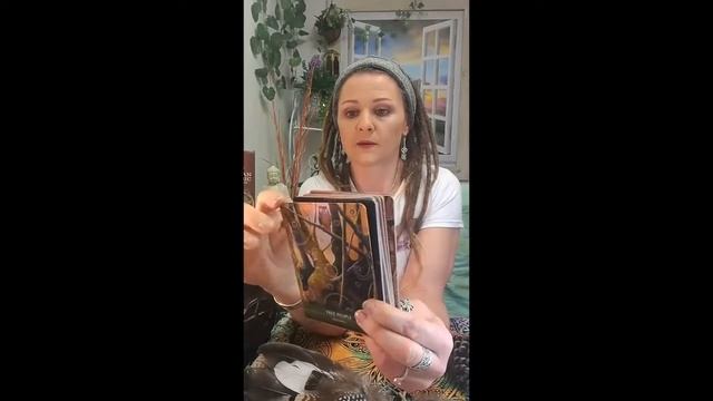 TAKING A LOOK AT 'SHAMANIC MEDICINE' ORACLE CARDS | Purely Therapeutic смотреть онлайн