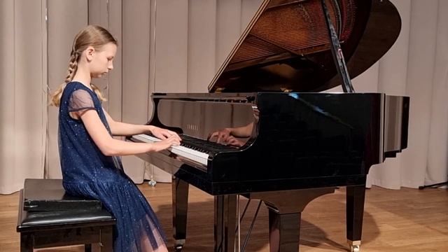 У. Гиллок Колокольчики смотреть онлайн